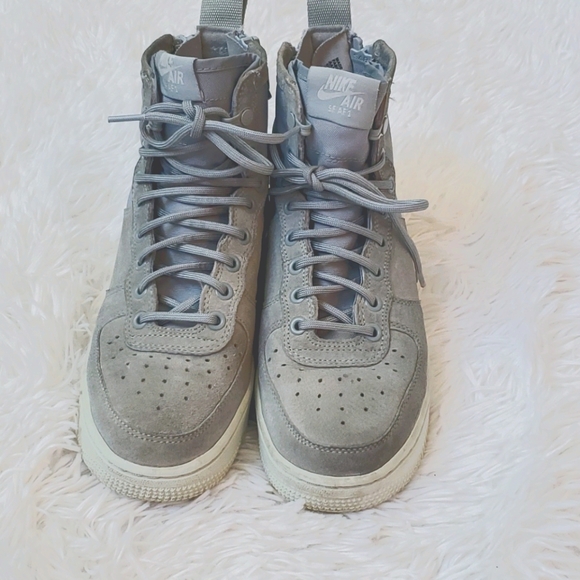 Air Force 1 High '07 LV8 Suede 'Atmosphere Grey' - Picture 3 of 9